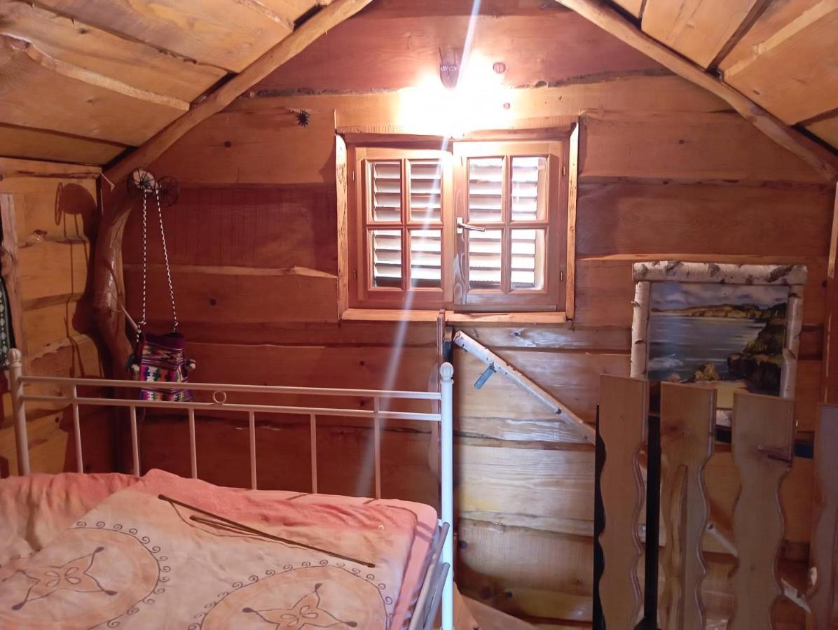 Apartament Ivona - Kuca Za Odmor Perusic - Stara Lika Zewnętrze zdjęcie